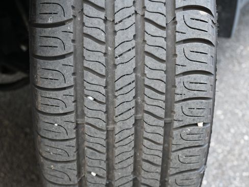 Used 2023 Subaru Forester Touring image 5