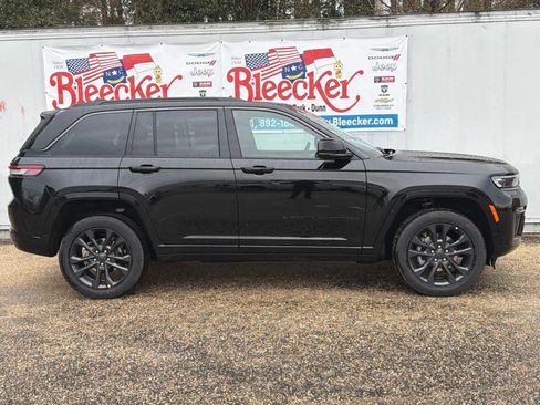 New 2026 Jeep Grand Cherokee Limited image 2