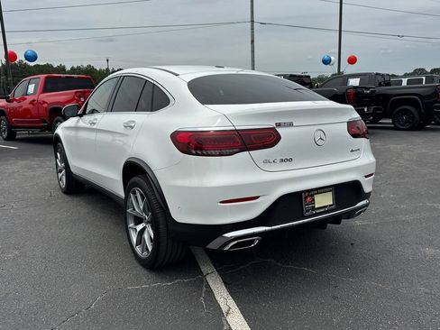 Used 2023 Mercedes-Benz GLC 300 4MATIC Coupe image 8