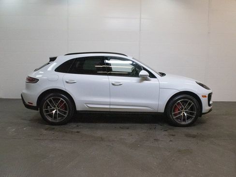New 2026 Porsche Macan S image 9