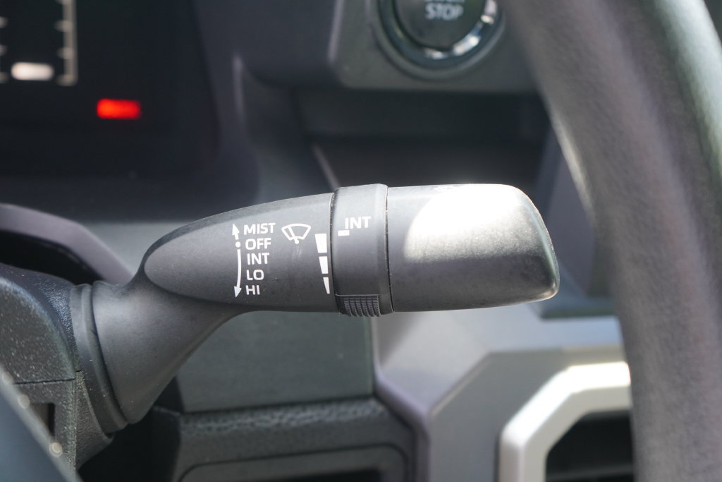 Used 2024 Toyota Tacoma SR5 AWD/4WD image 18