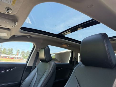 Used 2023 Lincoln Nautilus Reserve w/ Equipment Group 201A FWD image 15