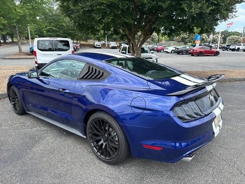 Used 2016 Ford Mustang Coupe RWD image 8