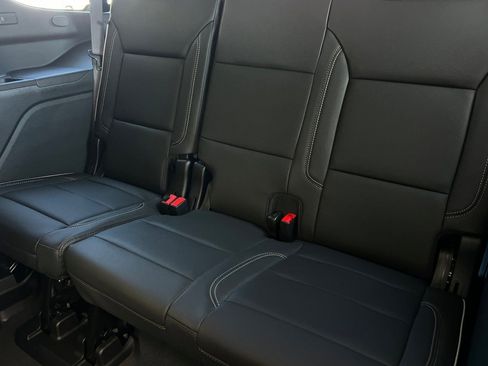 New 2026 GMC Yukon Elevation w/ Elevation Premium Package AWD/4WD image 15