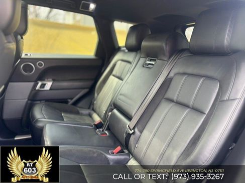 Used 2021 Land Rover Range Rover Sport HST image 11