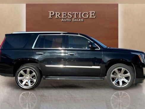 Used 2020 Cadillac Escalade Luxury image 22