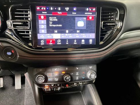 Used 2025 Dodge Durango GT RWD image 25