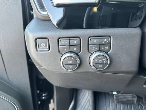 Certified 2026 GMC Sierra 1500 Elevation w/ Elevation Premium Package AWD/4WD image 11