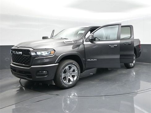 New 2026 RAM 1500 4x4 Crew Cab image 57