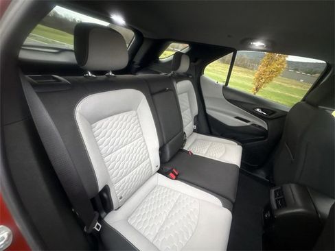 Used 2020 Chevrolet Equinox LS w/ LS Convenience Package image 28