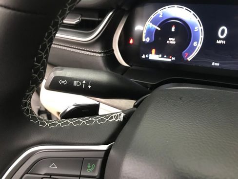 New 2025 Jeep Grand Cherokee L Limited image 18