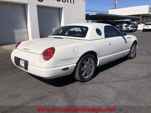Used 2002 Ford Thunderbird Deluxe image 8