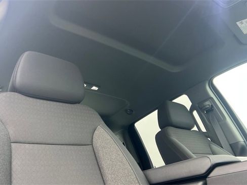 Used 2025 Chevrolet Silverado 2500 Custom w/ Custom Value Package image 20