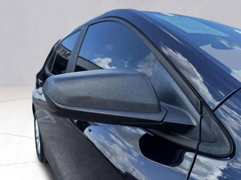 Used 2020 Chevrolet Equinox LS w/ LS Convenience Package image 10