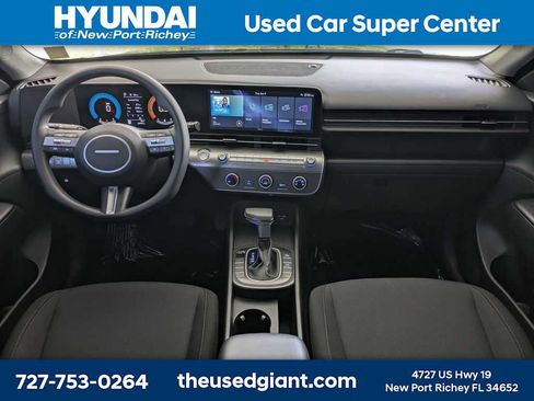 Used 2024 Hyundai Kona SE FWD image 16