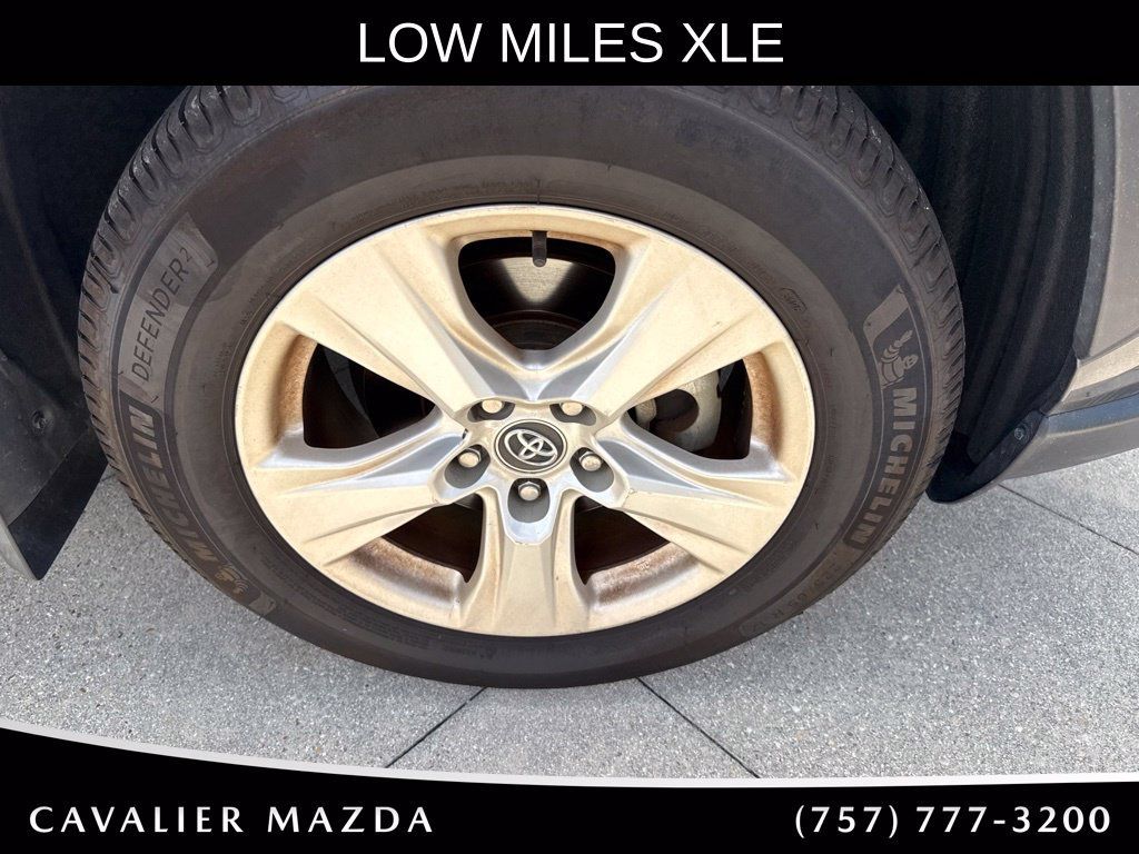 Used 2020 Toyota RAV4 XLE w/ All Weather Liner Package AWD/4WD image 22
