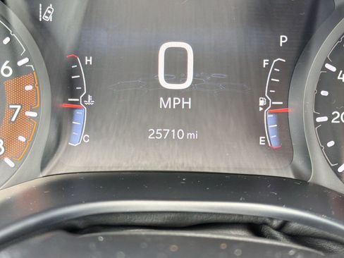 Used 2025 Jeep Compass Trailhawk AWD/4WD image 18
