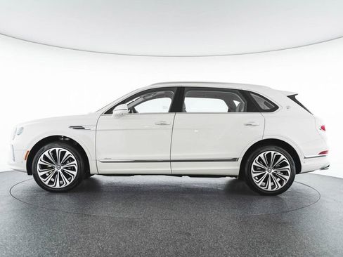 Used 2025 Bentley Bentayga Extended Wheelbase image 24