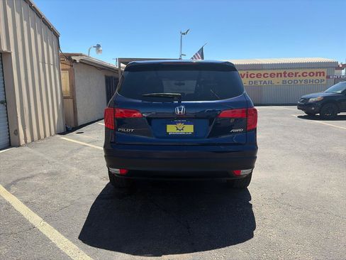 Used 2017 Honda Pilot EX image 3