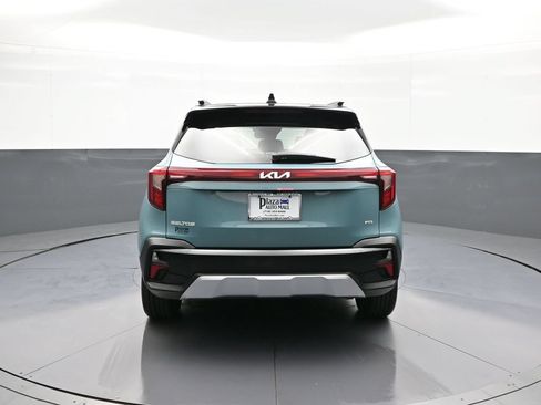 Certified 2025 Kia Seltos S AWD/4WD image 7