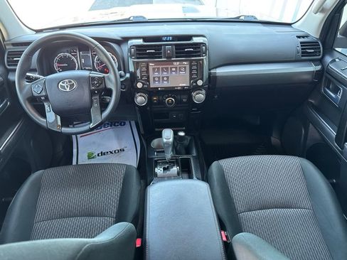 Used 2024 Toyota 4Runner TRD Off-Road AWD/4WD image 10