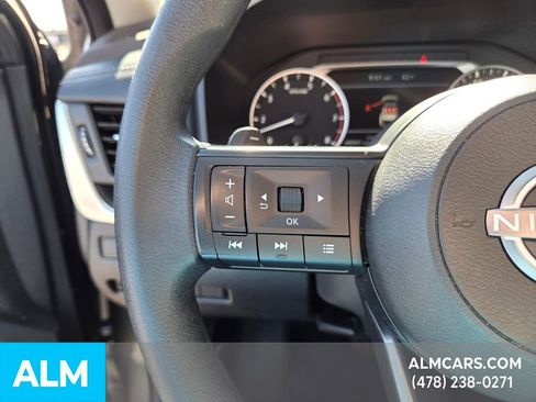 Used 2023 Nissan Rogue S image 24