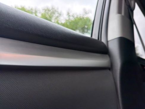 Used 2019 Toyota Highlander LE FWD image 26