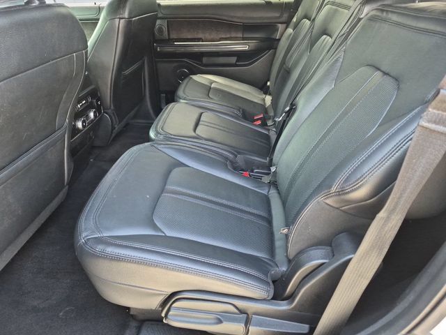 Used 2019 Ford Expedition Limited w/ Equipment Group 302A RWD image 23