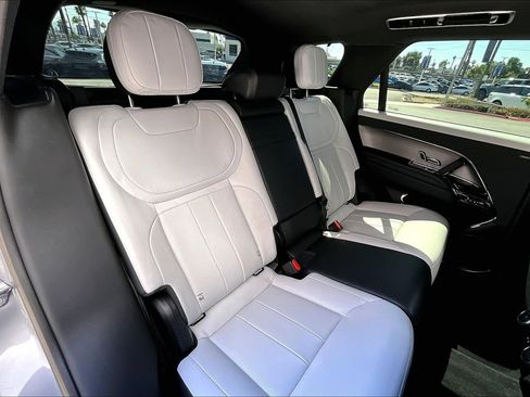 Certified 2025 Land Rover Range Rover Sport Dynamic SE image 27