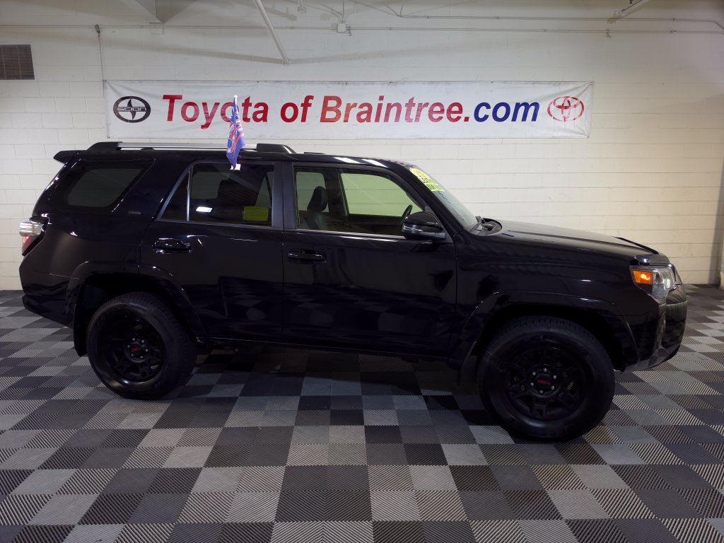Certified 2023 Toyota 4Runner SR5 Premium w/ Moonroof Package AWD/4WD image 1