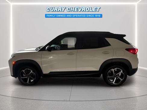 Used 2023 Chevrolet TrailBlazer RS w/ Sun and Liftgate Package AWD/4WD image 8
