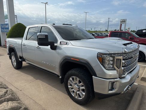 Used 2020 GMC Sierra 2500 Denali w/ Denali Ultimate Package image 3