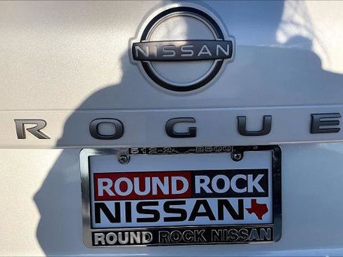 Certified 2024 Nissan Rogue SV image 10