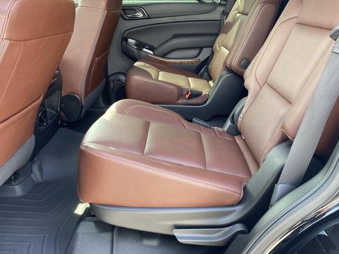 Used 2020 Chevrolet Tahoe Premier w/ Premier Plus Edition image 15