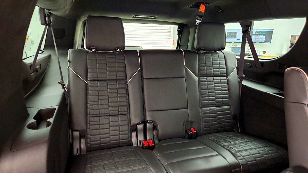 Used 2021 Cadillac Escalade ESV Sport Platinum AWD/4WD image 24