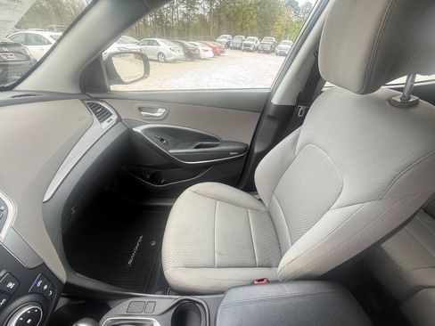 Used 2018 Hyundai Santa Fe Sport w/ Cargo Package FWD image 21