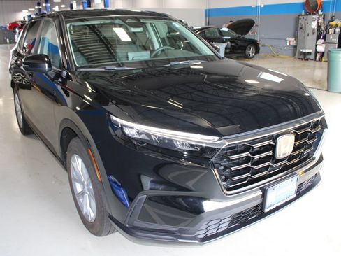 Used 2025 Honda CR-V EX image 3
