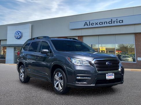 Used 2022 Subaru Ascent Premium w/ Convenience Package AWD/4WD image 1