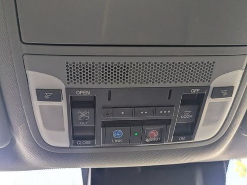 Used 2020 Acura MDX w/ Technology Package FWD image 34