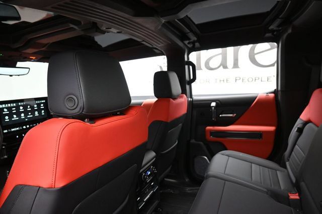 Used 2026 GMC Hummer EV 4x4 Crew Cab w/ Carbon Fiber Edition Package image 25