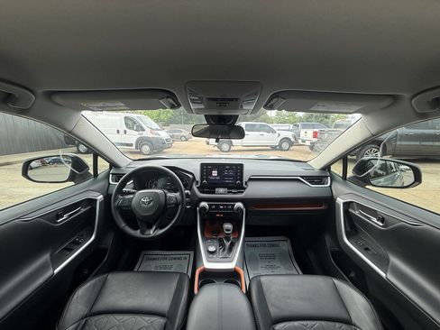 Used 2019 Toyota RAV4 Adventure AWD/4WD image 18
