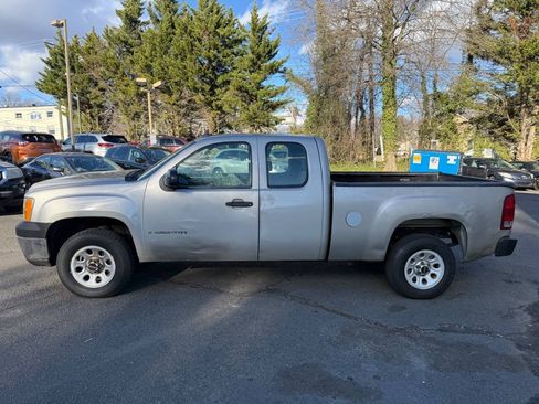 Used 2009 GMC Sierra 1500 W/T RWD image 4