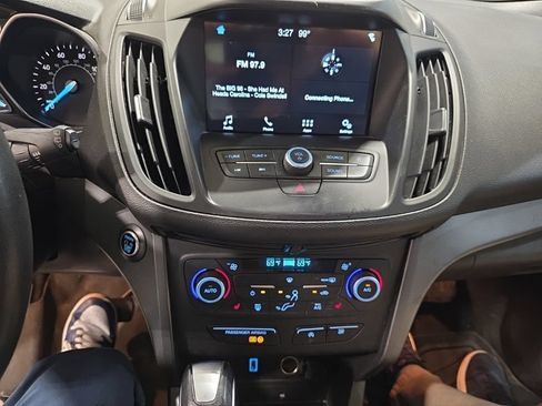 Used 2019 Ford Escape SEL AWD/4WD image 17