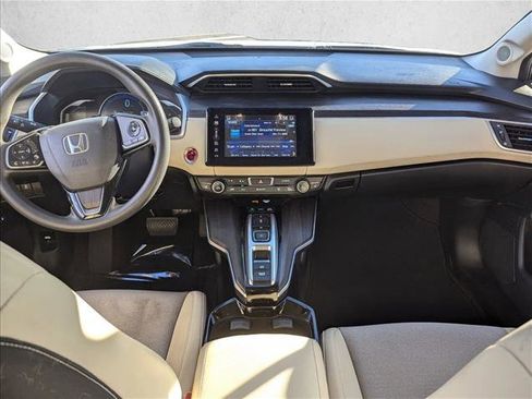 Used 2018 Honda Clarity Plug-In Hybrid image 16
