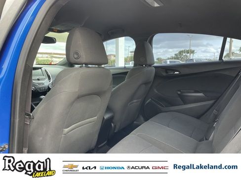 Used 2016 Chevrolet Cruze LT w/ Convenience Package image 15