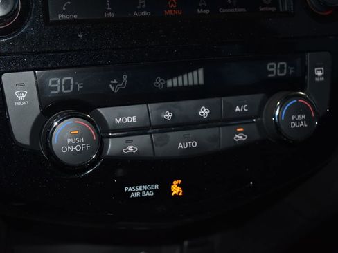 Certified 2022 Nissan Rogue Sport SL w/ Premium Package image 14