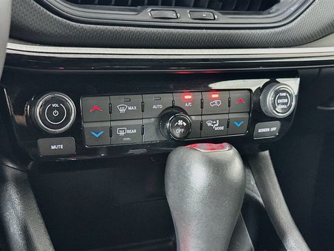 Used 2025 Jeep Compass Trailhawk AWD/4WD image 23
