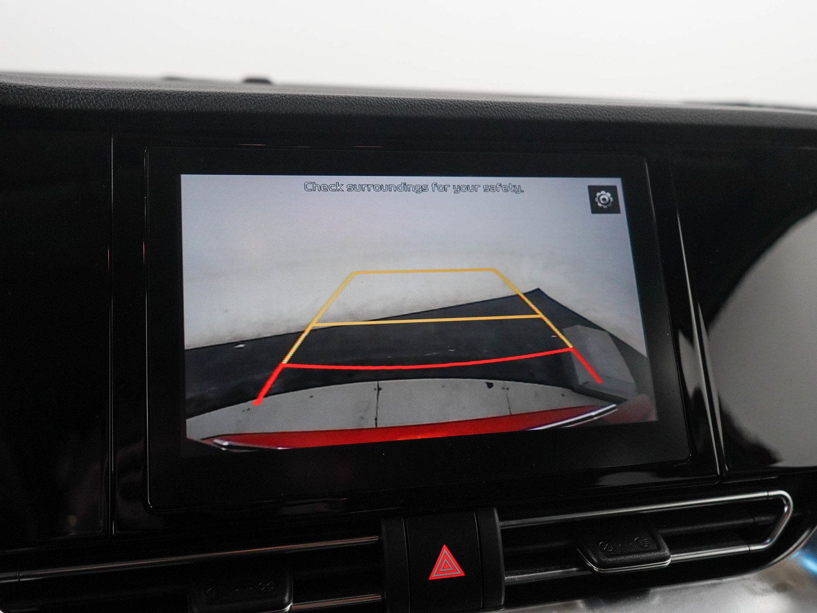 Used 2022 Kia Niro LXS FWD image 27