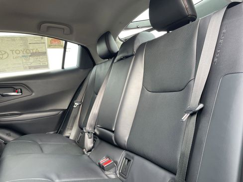 Used 2026 Toyota Prius Plug-In Hybrid image 11