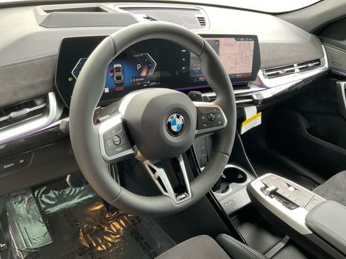 Used 2026 BMW X2 xDrive28i w/ Technology Package AWD/4WD image 9